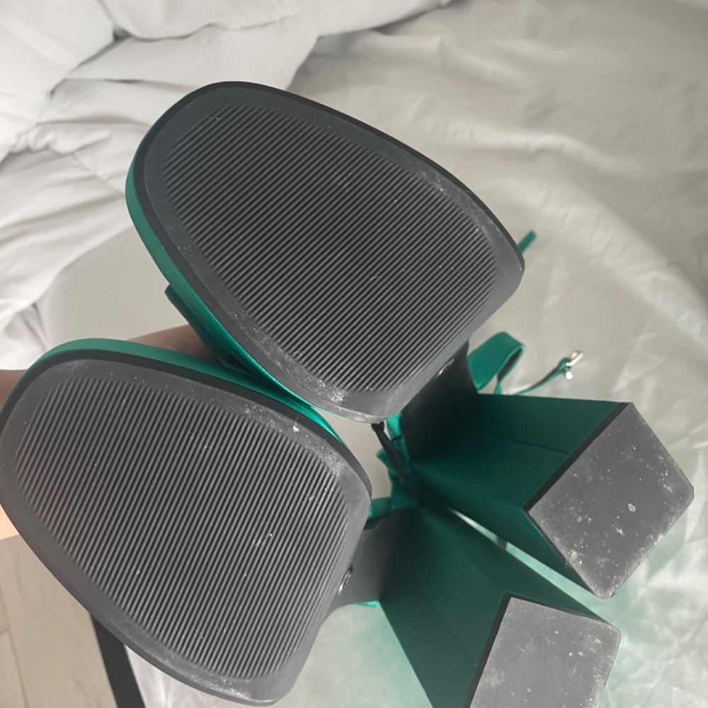 Green Emerald Satin Platform Chunk Heel Zara - Picture 3 of 5